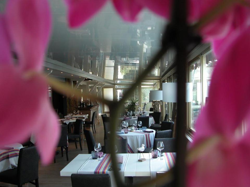 Logis Hotel Le Relais Des Plages Saint-Paul-lès-Dax Екстериор снимка