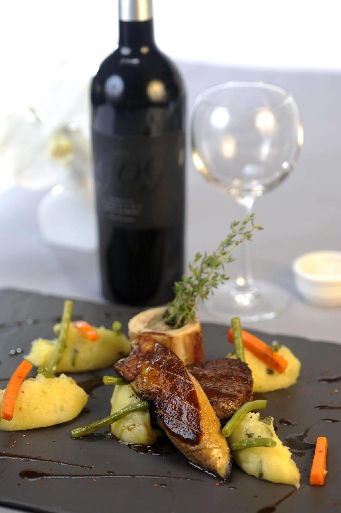 Logis Hotel Le Relais Des Plages Saint-Paul-lès-Dax Екстериор снимка